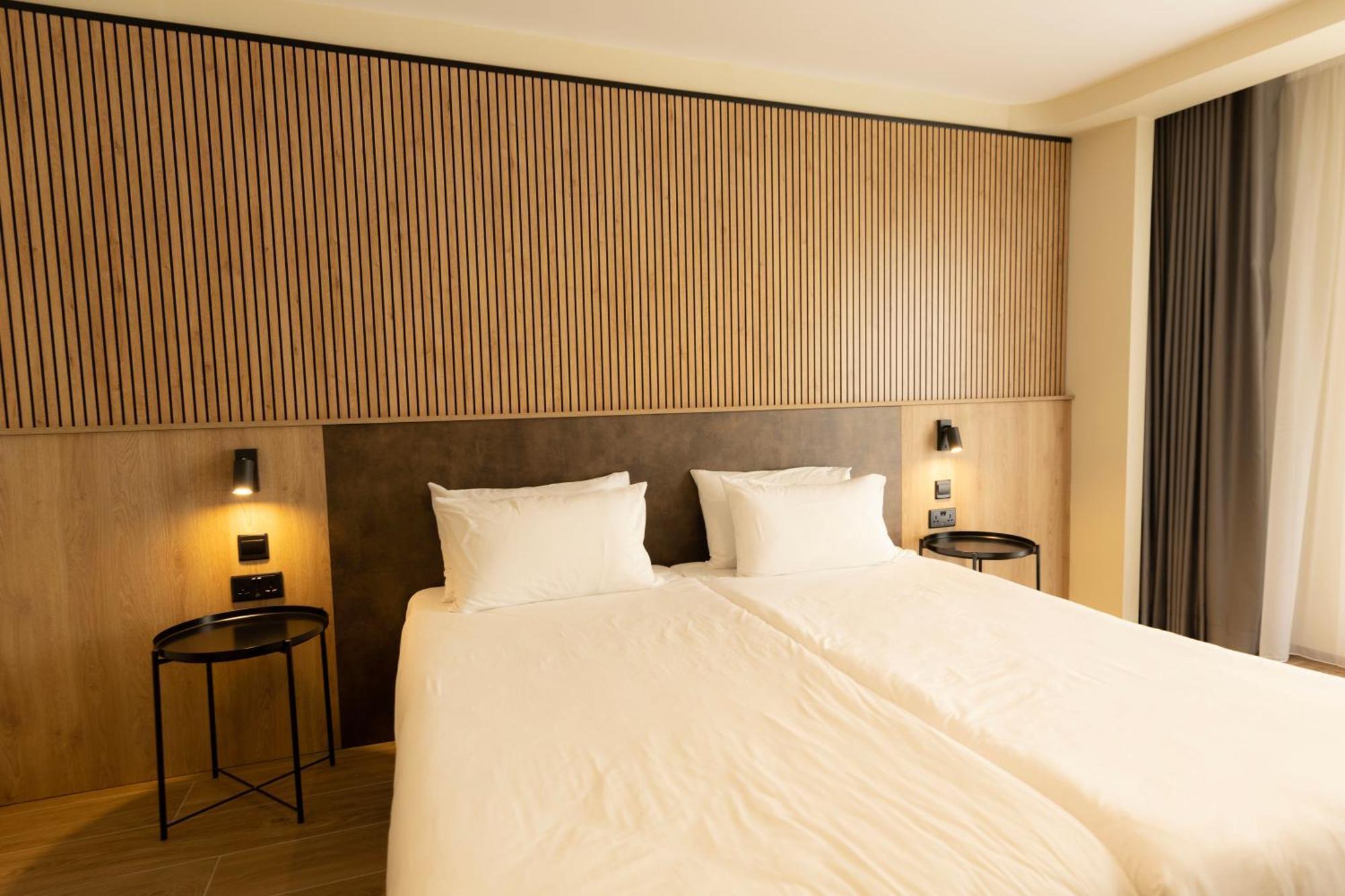 East Sliema Suites エクステリア 写真
