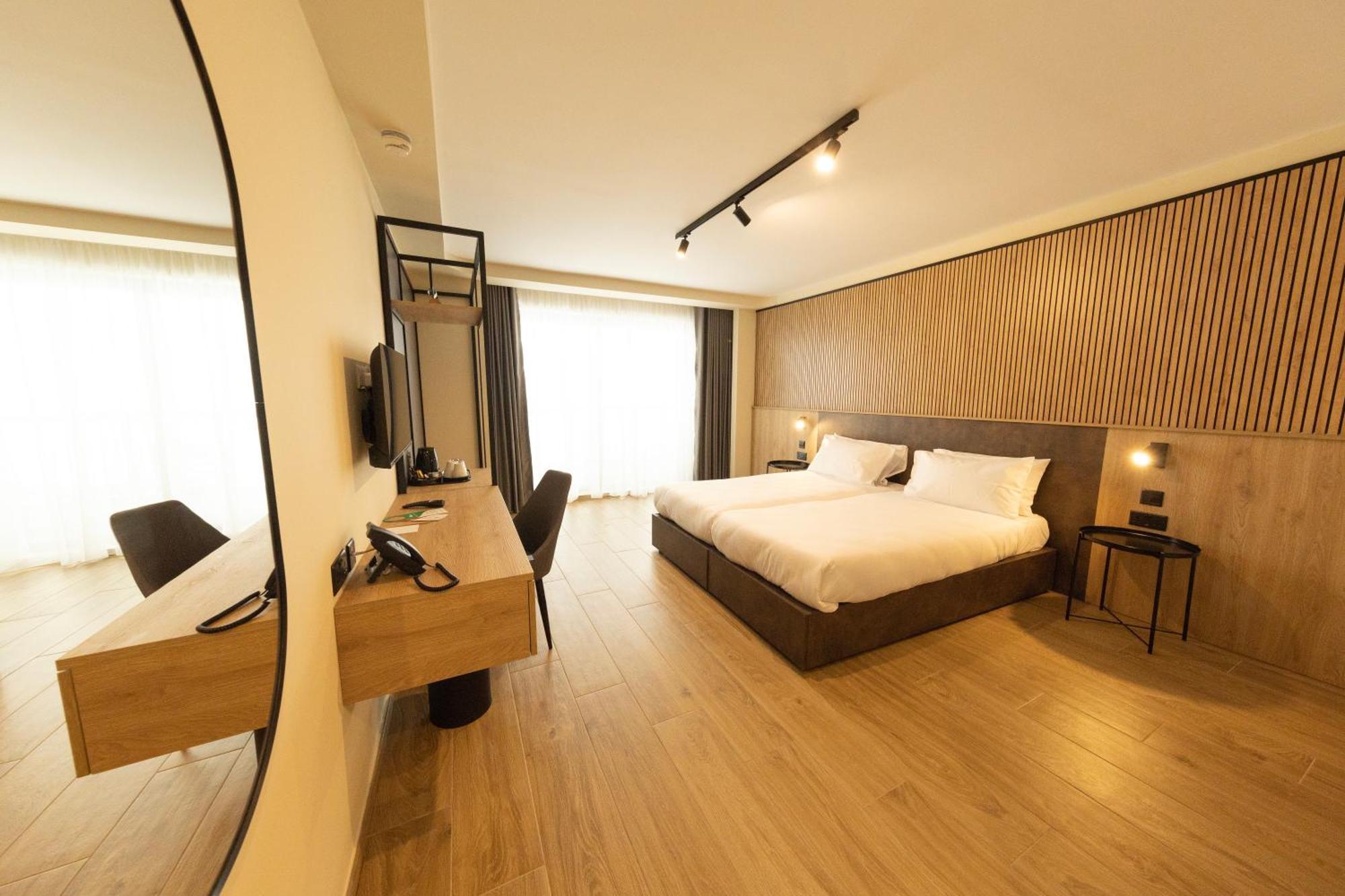 East Sliema Suites エクステリア 写真